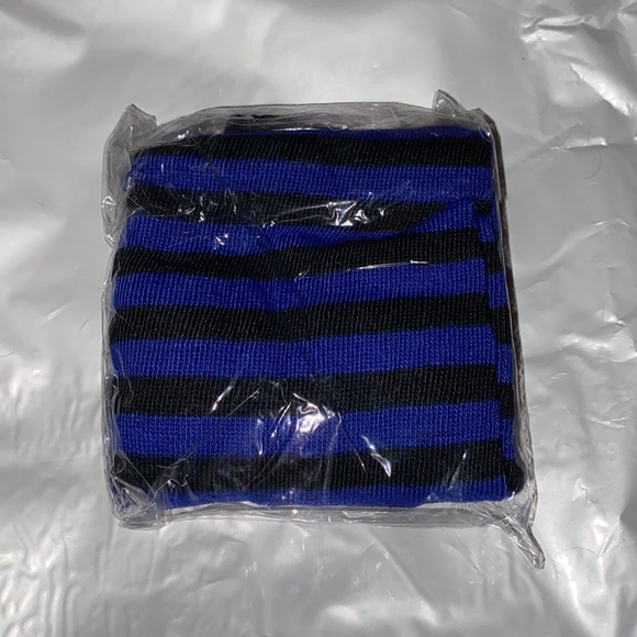 🆕NIP:Black and Blue Striped Fingerless Polyester Arm Warmers - Picture 6 of 6